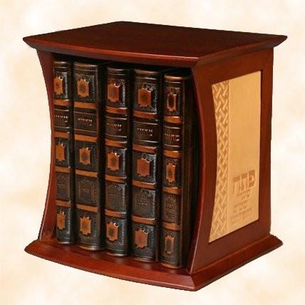 Antique Binded Cased Machzorim Prayer Book Set Brown Ashkenaz 