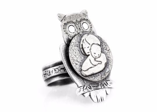 Coin ring with the Mother and Child coin medallion on owl mother jewelry ahuva RINGS 