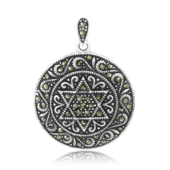 Marcasite Jewelry Star Pendant Necklace 18 inches Chain (45 cm) 