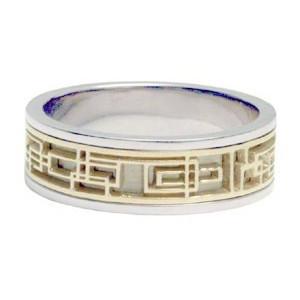 Modern Geometric Patterned Designer Gold Ring Band 