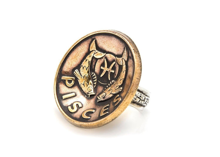 Pisces Sign Astrology Zodiac Silver Medallion Ring 