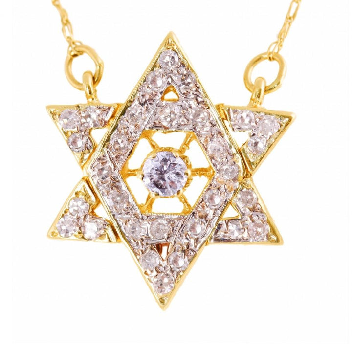 Unique Star Of Diamond Star ,Chain Included 16 inches Chain (40 cm) 